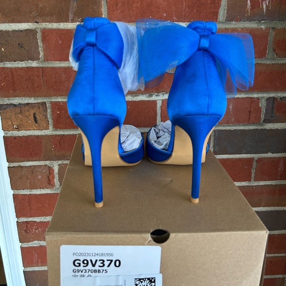 ✨BNWT - Coutgo Closed Pointed Satin Toe High Heels Bow Ankle Strap - size 7.5✨ - Picture 7 of 8